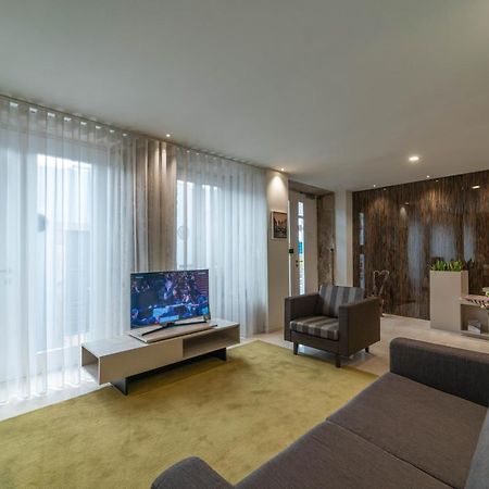 Se Inn Estudios Брага Экстерьер фото